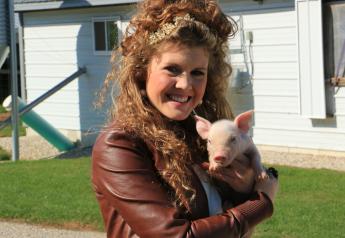Culver’s #Farming Fridays Features Pig Farmer Lauren Schwab Eyre