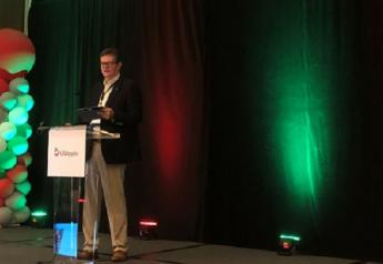 Leighton Romney, CEO of  Mexican apple grower/importer Paquime, Chihuahua, presented the Mexican apple outlook at the U.S. Apple Association Crop Outlook & Marketing Conference Aug. 23.