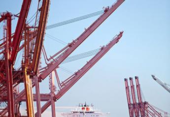 iStock_container_ship_at_port