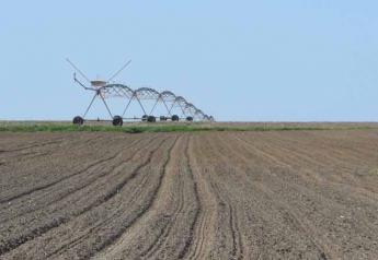 irrigation-in-field-Missouri